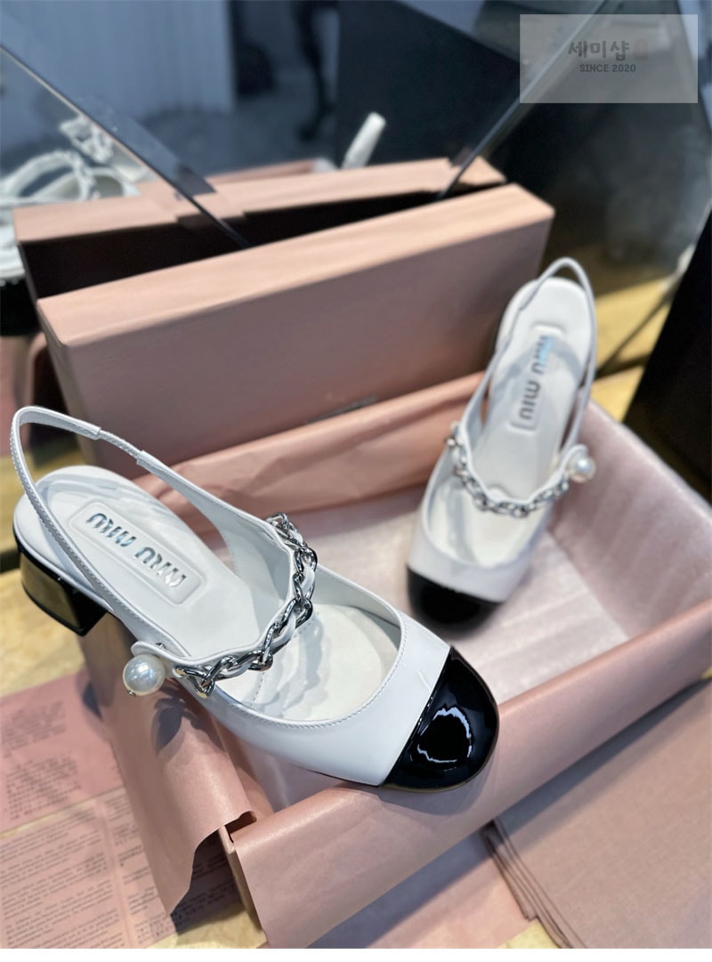 Miu Miu 미우미우 투톤 페이턴트 레더 슬링백 펌프스 신발 19번 이미지
