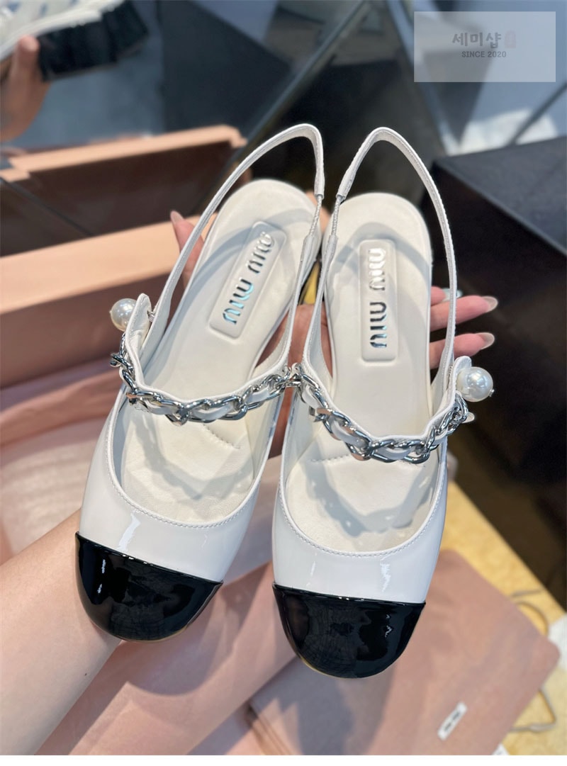 Miu Miu 미우미우 투톤 페이턴트 레더 슬링백 펌프스 신발 6번 이미지