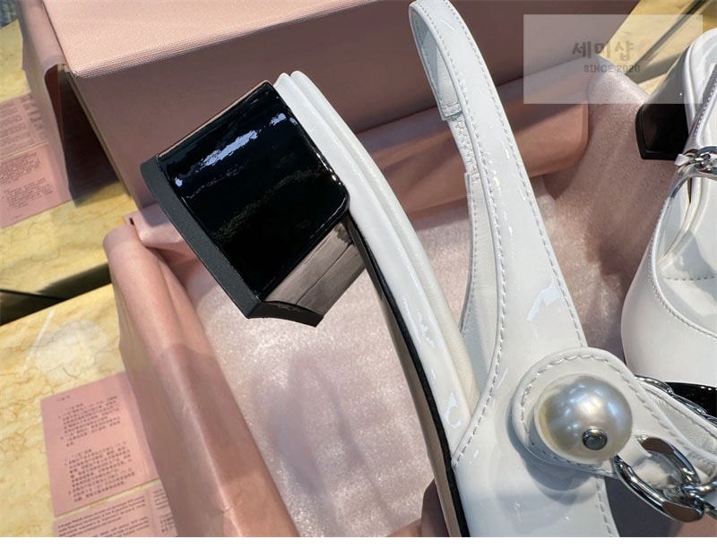 Miu Miu 미우미우 투톤 페이턴트 레더 슬링백 펌프스 신발 17번 이미지