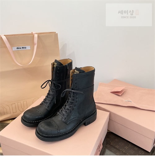 Miu Miu 미우미우 24FW 가죽 레이스 부티 신발 10번 이미지