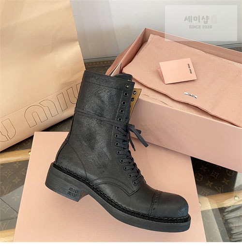 Miu Miu 미우미우 24FW 가죽 레이스 부티 신발 19번 이미지