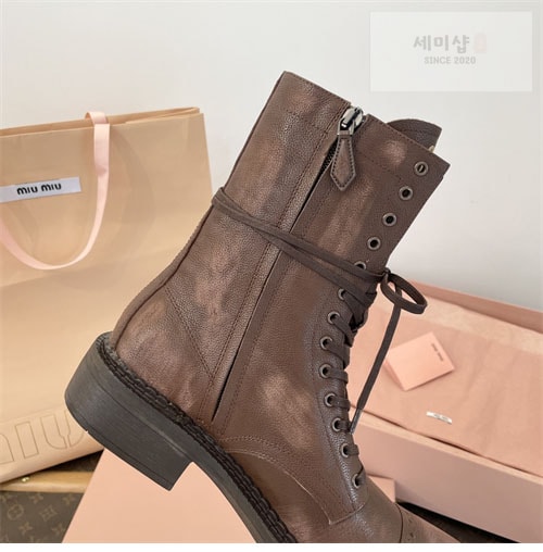 Miu Miu 미우미우 24FW 가죽 레이스 부티 신발 37번 이미지