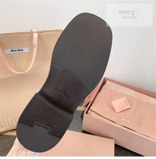 Miu Miu 미우미우 24FW 가죽 레이스 부티 신발 25번 이미지