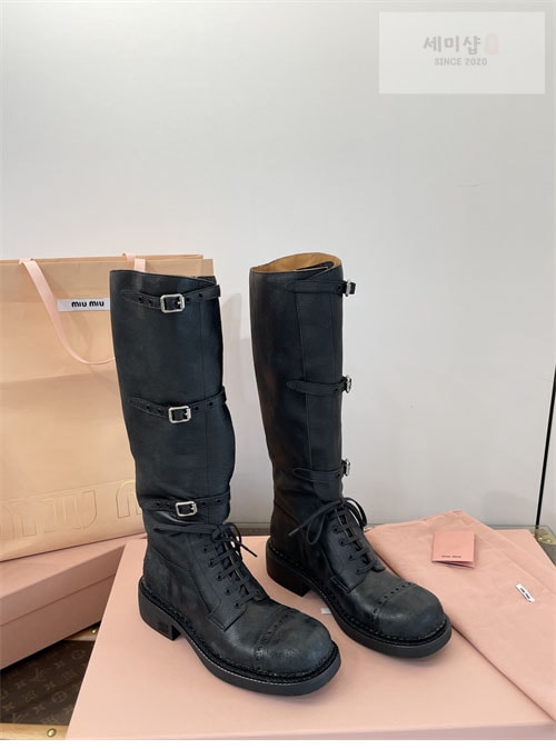 Miu Miu 미우미우 24FW 프린트 로고 슈레이스 가죽 부츠 신발 21번 이미지