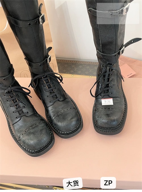 Miu Miu 미우미우 24FW 프린트 로고 슈레이스 가죽 부츠 신발 22번 이미지