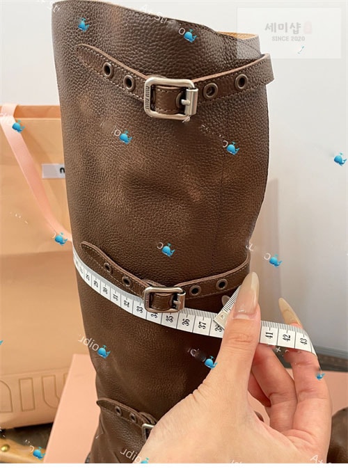 Miu Miu 미우미우 24FW 프린트 로고 슈레이스 가죽 부츠 신발 5번 이미지