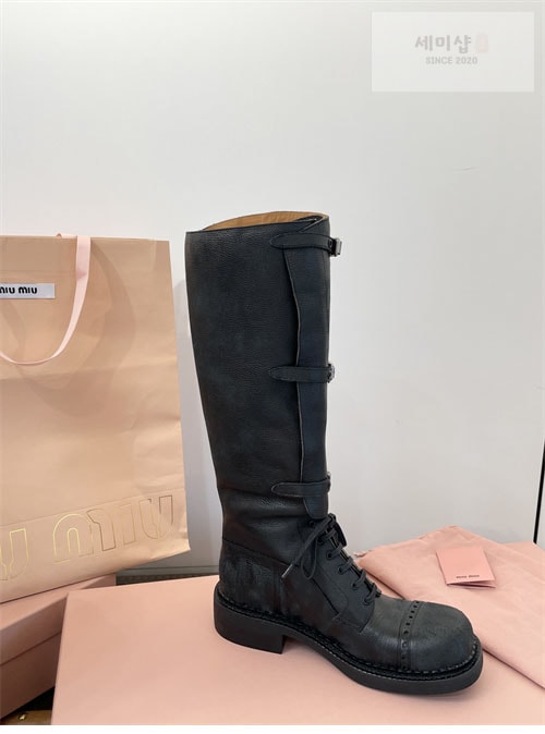 Miu Miu 미우미우 24FW 프린트 로고 슈레이스 가죽 부츠 신발 3번 이미지