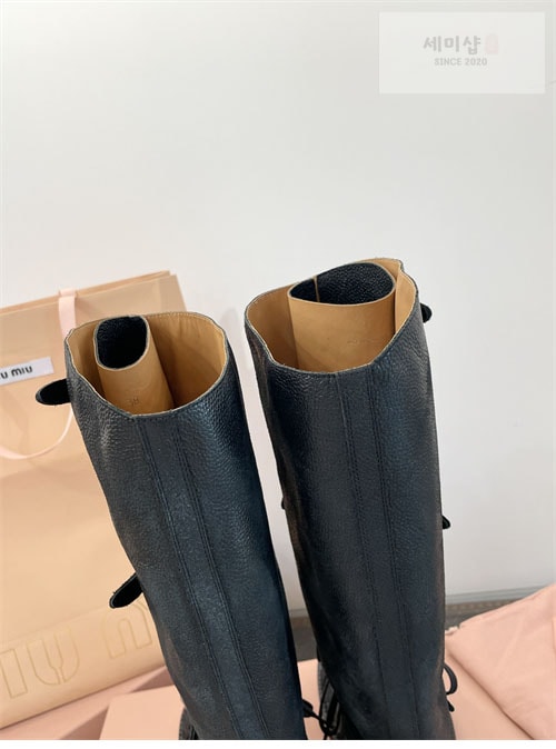 Miu Miu 미우미우 24FW 프린트 로고 슈레이스 가죽 부츠 신발 17번 이미지