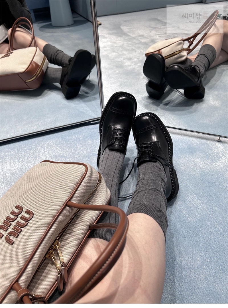 Miu Miu 미우미우 25FW 옥스포드 스트랩 더비 로퍼 신발 13번 이미지