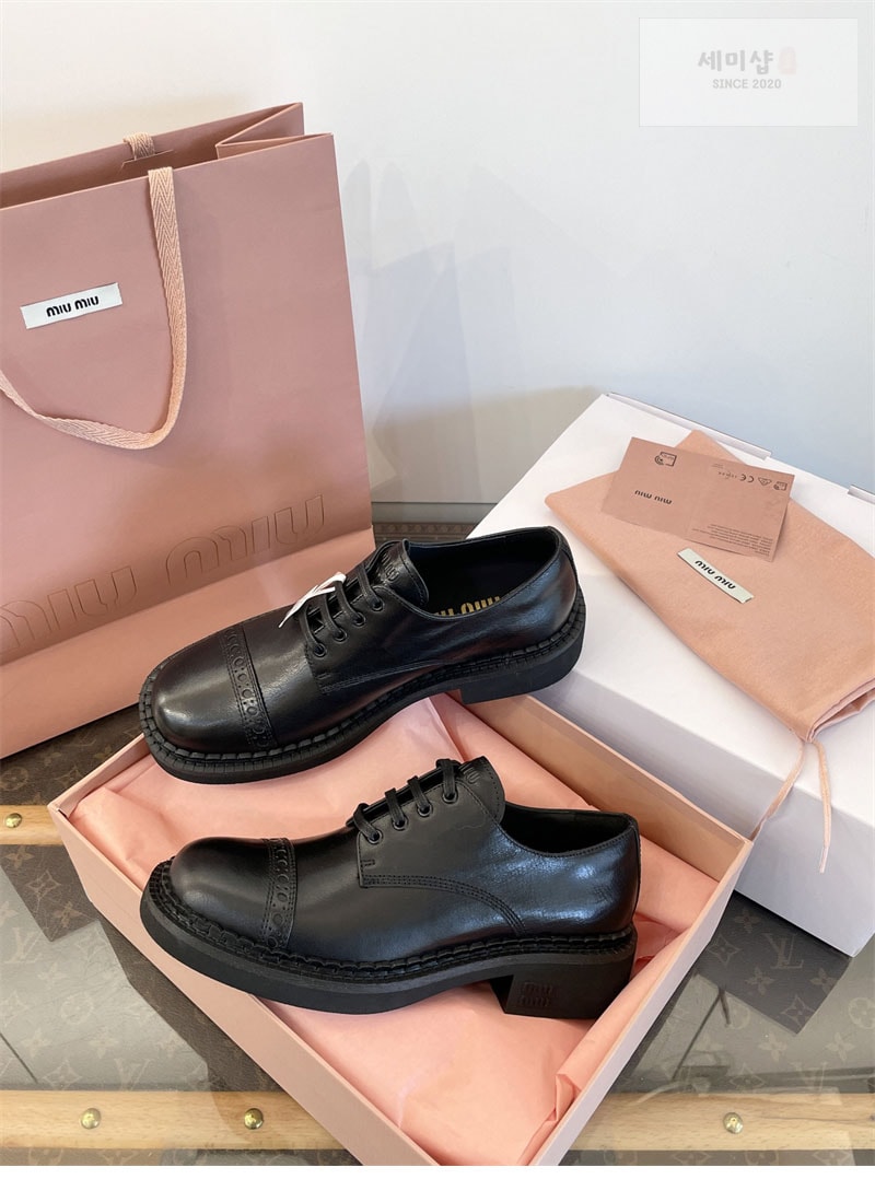 Miu Miu 미우미우 25FW 옥스포드 스트랩 더비 로퍼 신발 15번 이미지
