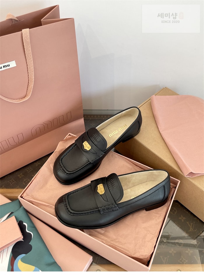 Miu Miu 미우미우 25SS 클래식 페니로퍼 블랙 신발 20번 이미지