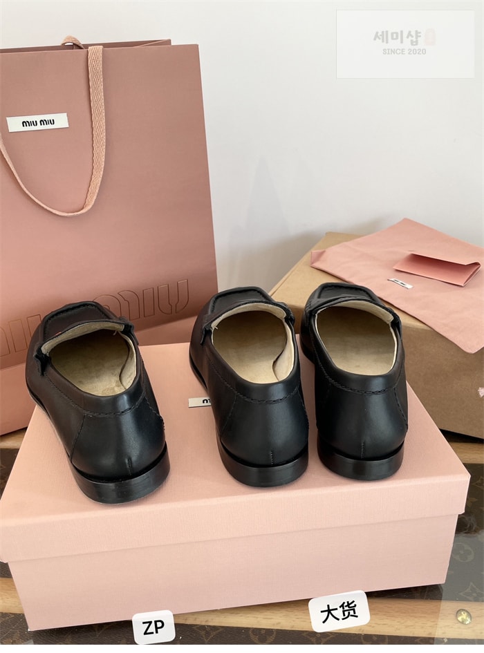 Miu Miu 미우미우 25SS 클래식 페니로퍼 블랙 신발 8번 이미지