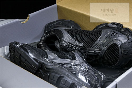 Balenciaga 발렌시아가 스테이플러 신발 20번 이미지