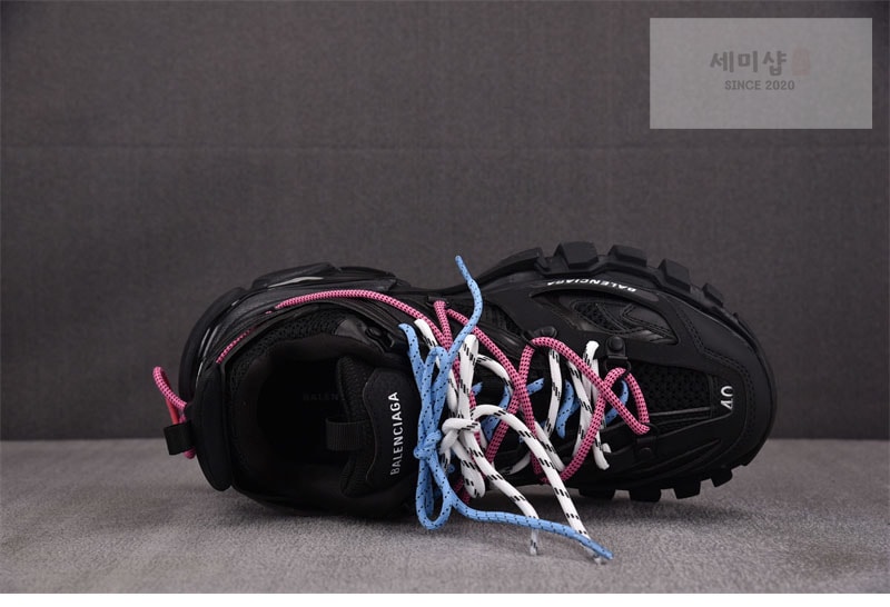 Balenciaga 발렌시아가 트랙 트레일 레이스 스니커즈 블랙 신발 8번 이미지