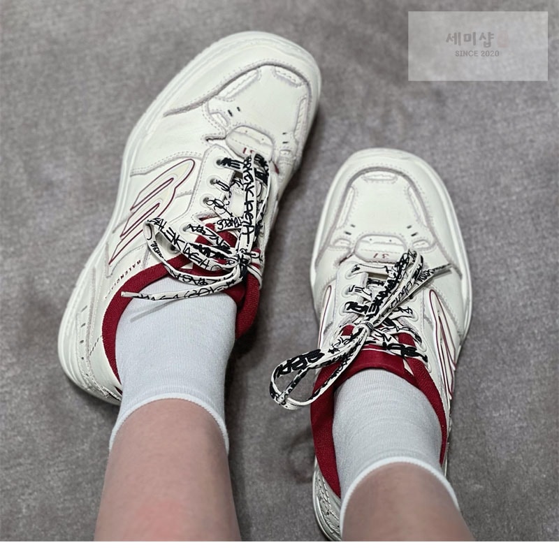 Balenciaga 발렌시아가 햄튼스 원-아웃 스니커즈 레플리카 2번 이미지 - 신발 | 세미샵 레플리카 사이트