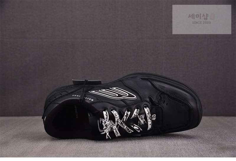 Balenciaga 발렌시아가 햄튼스 원 아웃 스니커즈 블랙 레플리카 4번 이미지 - 신발 | 세미샵 레플리카 사이트