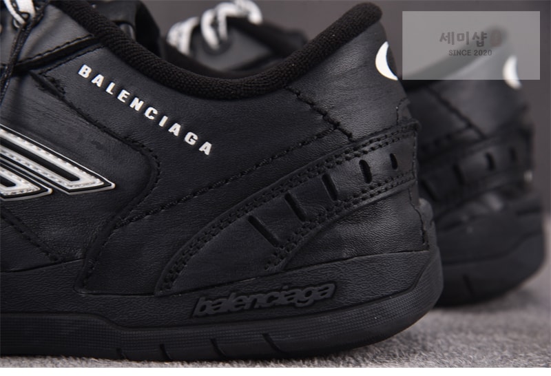 Balenciaga 발렌시아가 햄튼스 원 아웃 스니커즈 블랙 레플리카 14번 이미지 - 신발 | 세미샵 레플리카 사이트