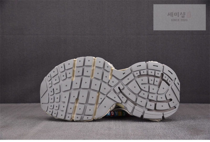 발렌시아가 발렌시아가 3XL 익스트림 레이스 스니커즈 에그쉘 멀티 신발 9번 이미지