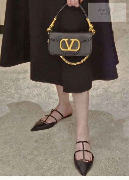 Valentino 발렌티노 펌프스 가라바니 락스터드 포인트 케이지 뮬 신발 3번 이미지