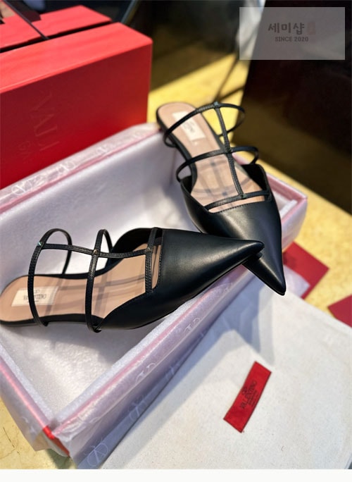 Valentino 발렌티노 펌프스 가라바니 락스터드 포인트 케이지 뮬 신발 7번 이미지