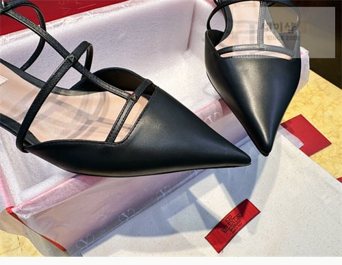 Valentino 발렌티노 펌프스 가라바니 락스터드 포인트 케이지 뮬 신발 12번 이미지