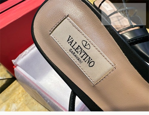 Valentino 발렌티노 펌프스 가라바니 락스터드 포인트 케이지 뮬 신발 19번 이미지