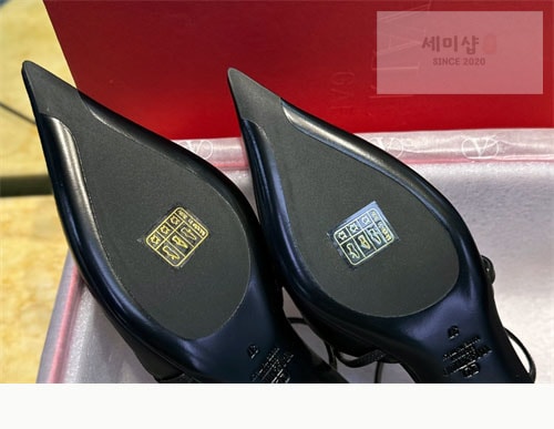 Valentino 발렌티노 펌프스 가라바니 락스터드 포인트 케이지 뮬 신발 17번 이미지