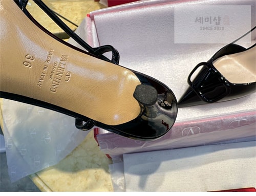Valentino 발렌티노 VLOGO 시그니처 슬링백 신발 18번 이미지