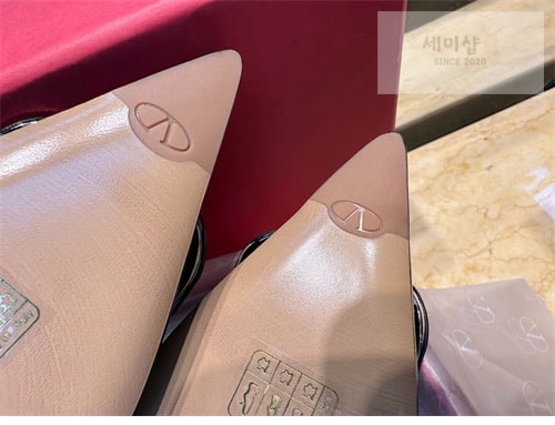 Valentino 발렌티노 VLOGO 시그니처 슬링백 신발 19번 이미지