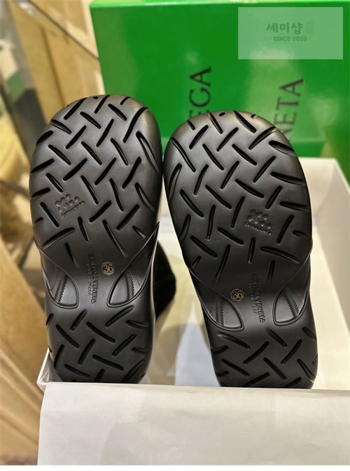 Bottega Veneta 보테가베네타 스냅 앵클 시어링 어그 부츠 신발 11번 이미지