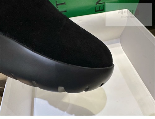 Bottega Veneta 보테가베네타 스냅 앵클 시어링 어그 부츠 신발 13번 이미지