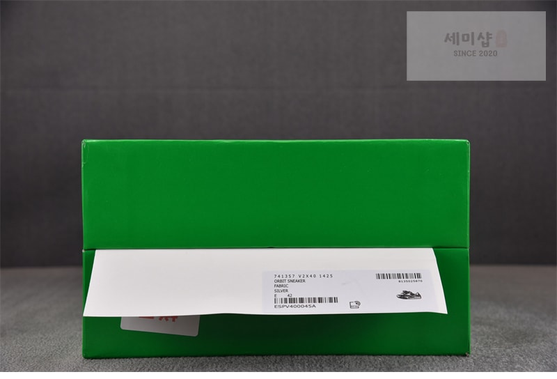 Bottega Veneta 보테가베네타 오르빗 스니커즈 실버/화이트/옵틱 화이트 러버 레플리카 7번 이미지 - 신발 | 세미샵 레플리카 사이트