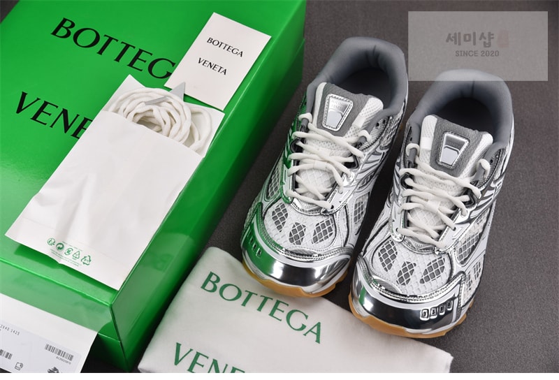 Bottega Veneta 보테가베네타 오르빗 스니커즈 실버/화이트/옵틱 화이트 러버 레플리카 8번 이미지 - 신발 | 세미샵 레플리카 사이트