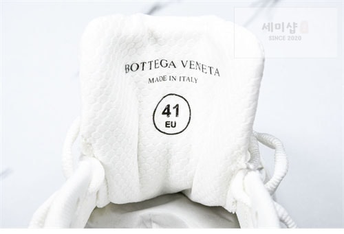 Bottega Veneta 보테가베네타 화이트 오브릿 메쉬 스니커즈 신발 17번 이미지