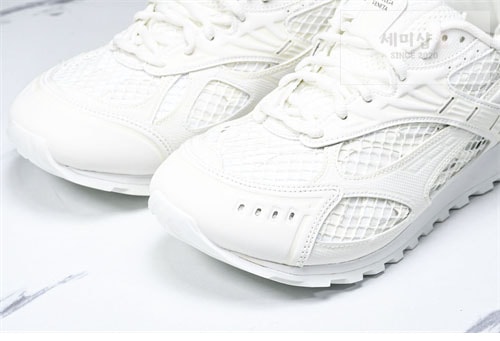 Bottega Veneta 보테가베네타 화이트 오브릿 메쉬 스니커즈 신발 24번 이미지
