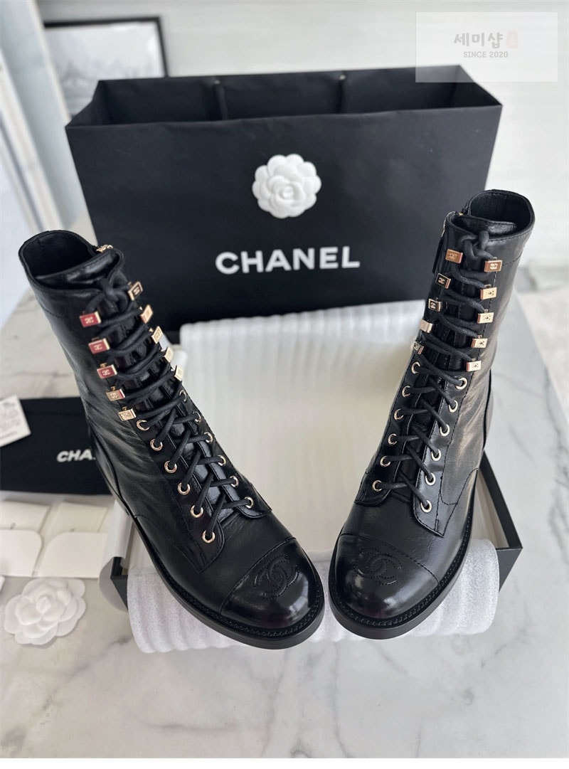 C H A N E L 샤넬 레이스업 스트랩 워커 부츠 신발 3번 이미지