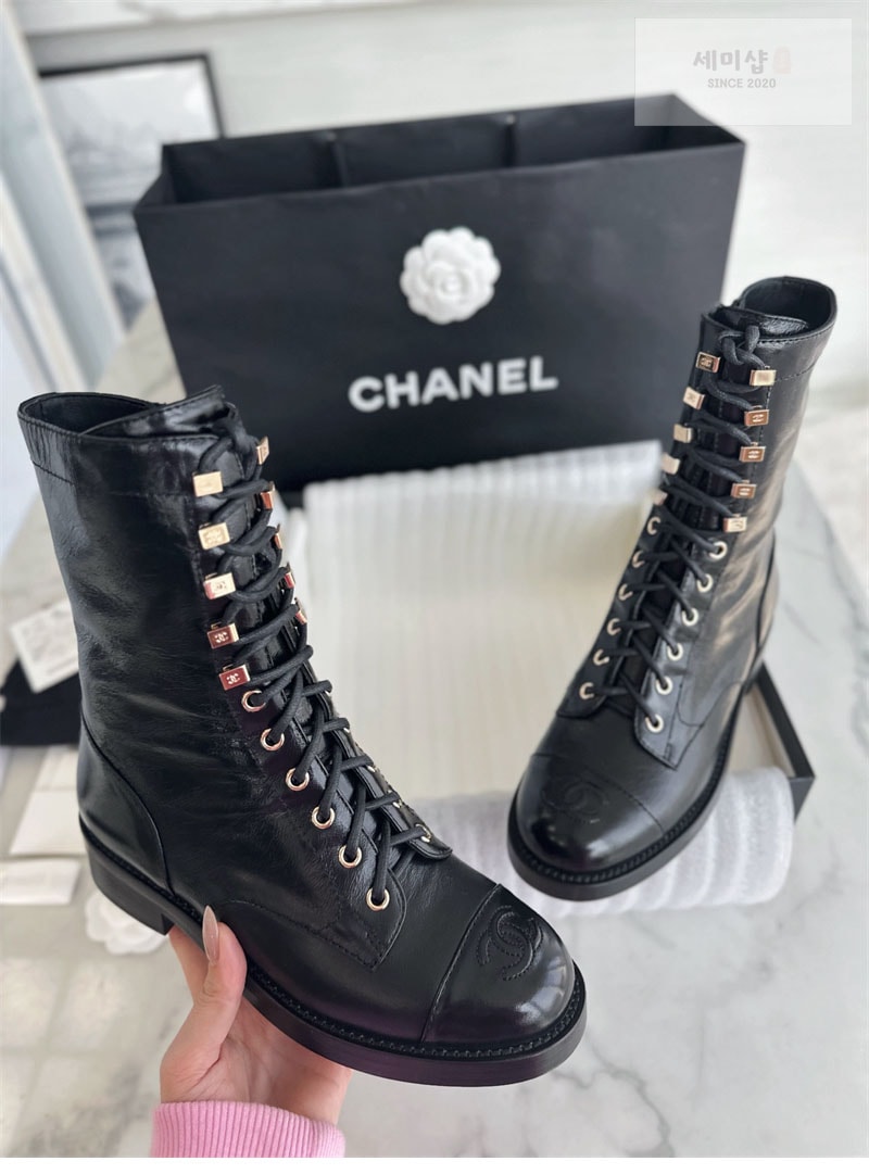 C H A N E L 샤넬 레이스업 스트랩 워커 부츠 신발 8번 이미지
