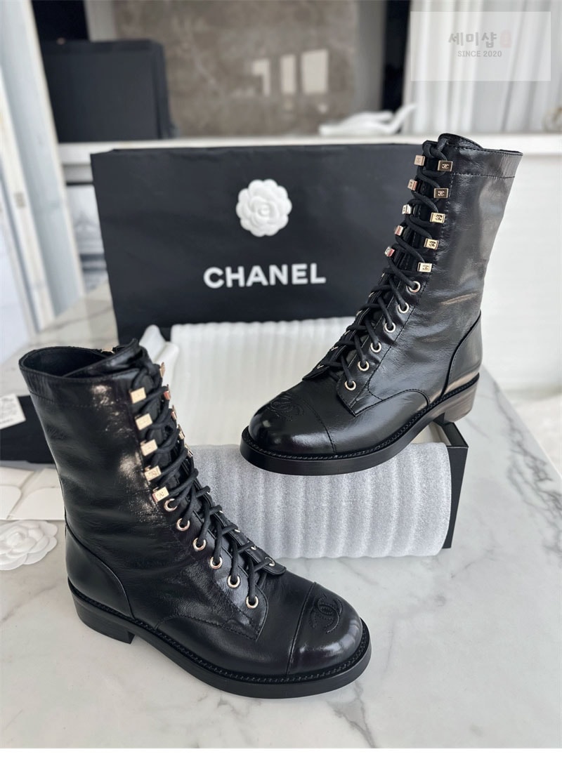 C H A N E L 샤넬 레이스업 스트랩 워커 부츠 신발 11번 이미지