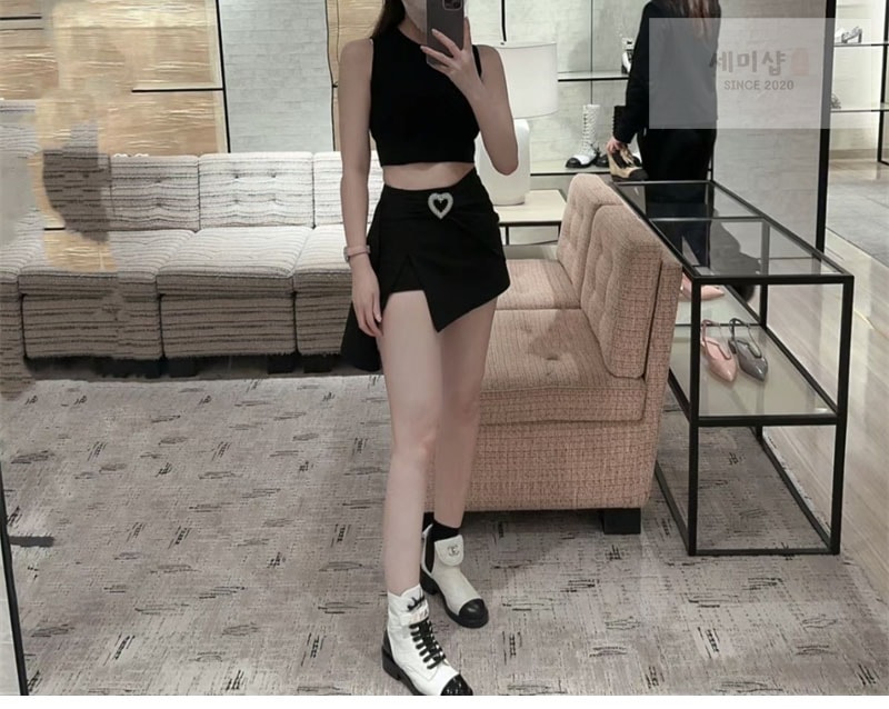 C H A N E L 샤넬 레터링 퀼팅 컴뱃 부츠 화이트 신발 17번 이미지