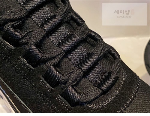 C H A N E L 샤넬 믹스드파이버 스니커즈 신발 24번 이미지