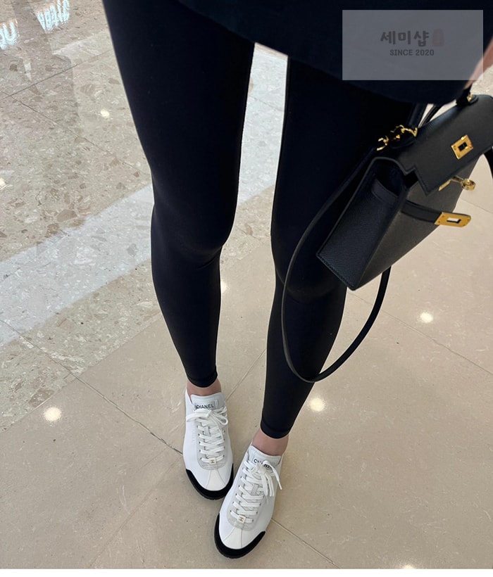 C H A N E L 샤넬 스몰로고 카프스킨 스니커즈 신발 5번 이미지