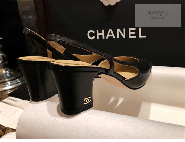C H A N E L 샤넬 슬링백 클래식 쉽스킨 7cm 신발 9번 이미지