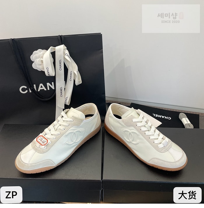 C H A N E L 샤넬 카프스킨 벨벳 스니커즈 신발 23번 이미지