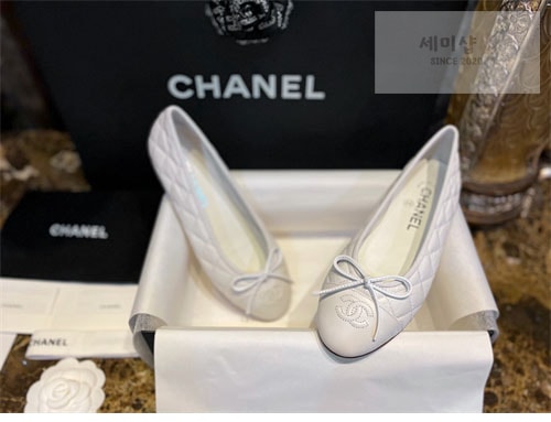 C H A N E L 샤넬 카프스킨 퀼팅 발레리나 플랫 슈즈 신발 5번 이미지