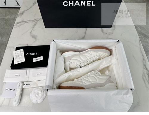 C H A N E L 샤넬 퀼팅 스니커즈 신발 12번 이미지