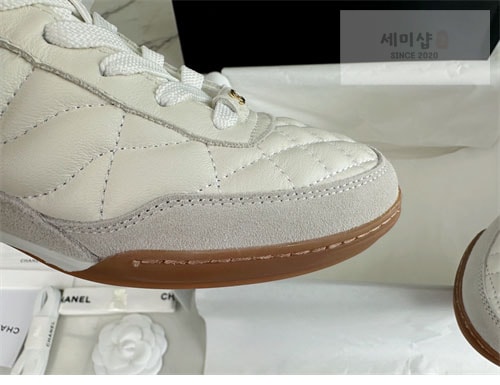 C H A N E L 샤넬 퀼팅 스니커즈 신발 18번 이미지
