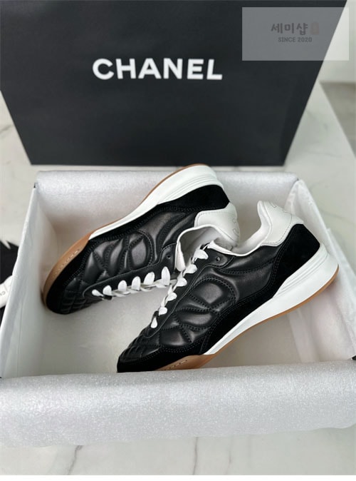 C H A N E L 샤넬 퀼팅 스니커즈 신발 29번 이미지