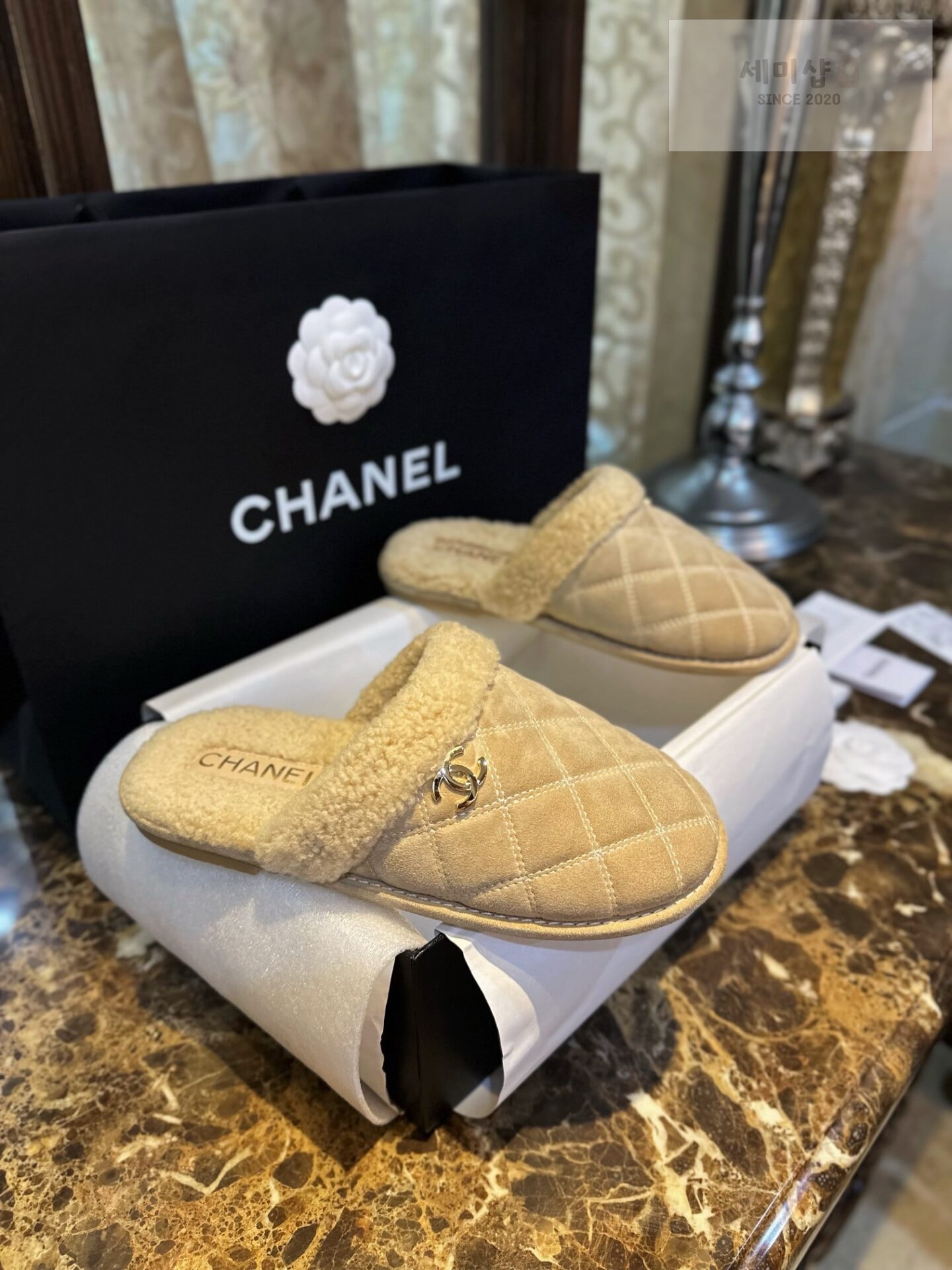 샤넬 샤넬 퀼팅 시어링 뮬 슬리퍼 “35SIZE – 41SIZE” 신발 7번 이미지