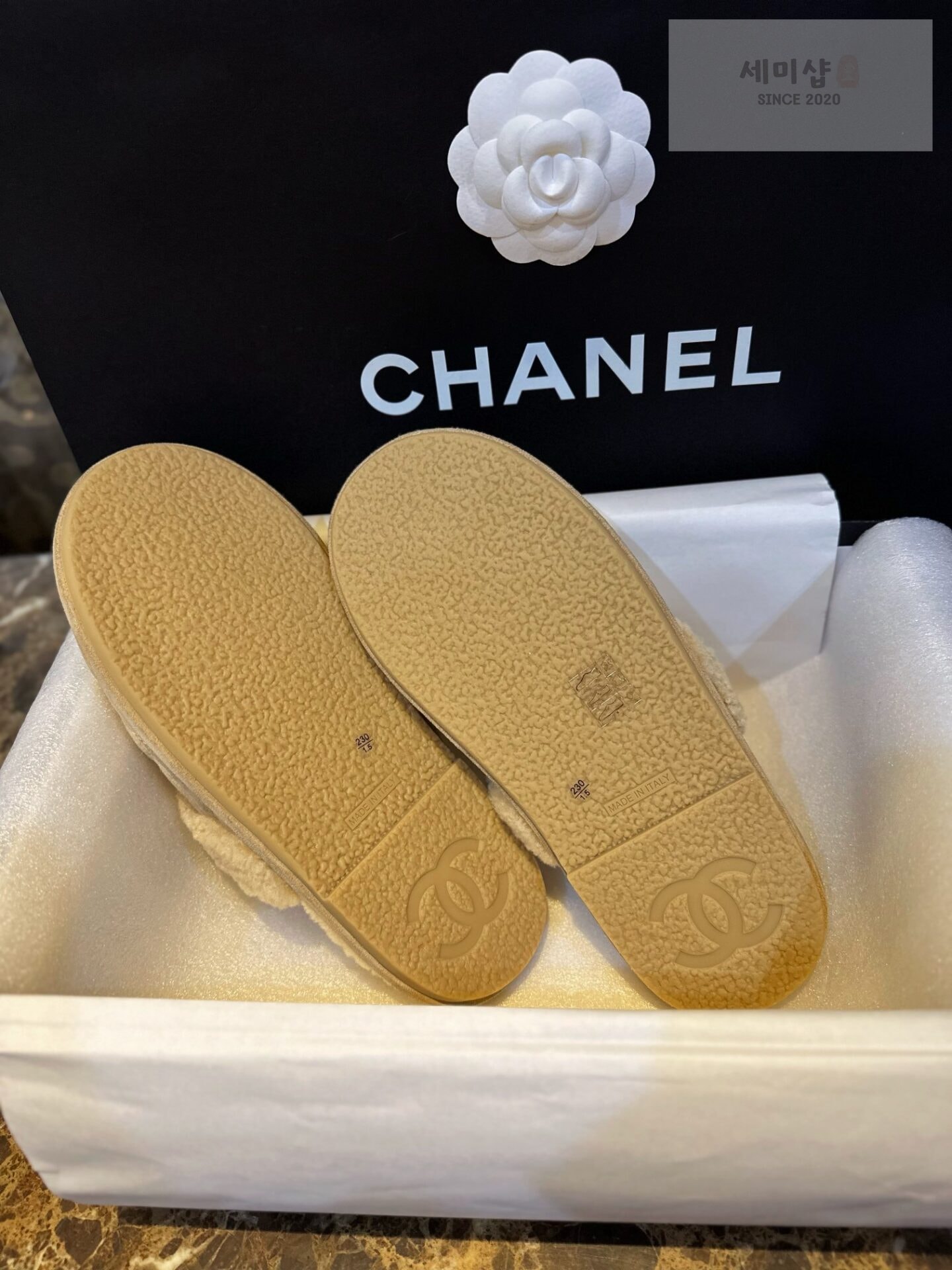 샤넬 샤넬 퀼팅 시어링 뮬 슬리퍼 “35SIZE – 41SIZE” 신발 3번 이미지