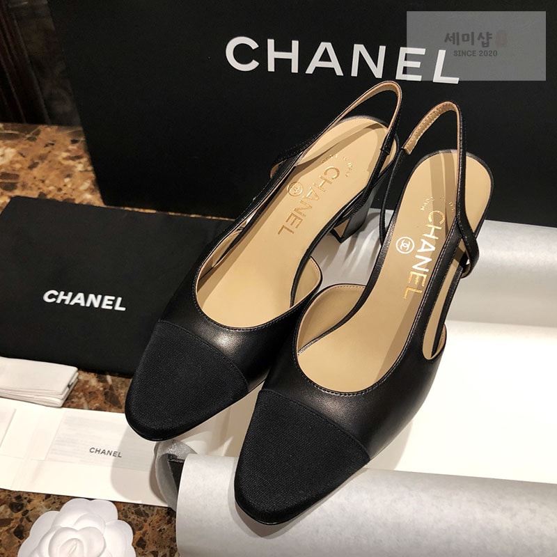 C H A N E L 샤넬 투톤 슬링백 7cm 신발 1번 이미지